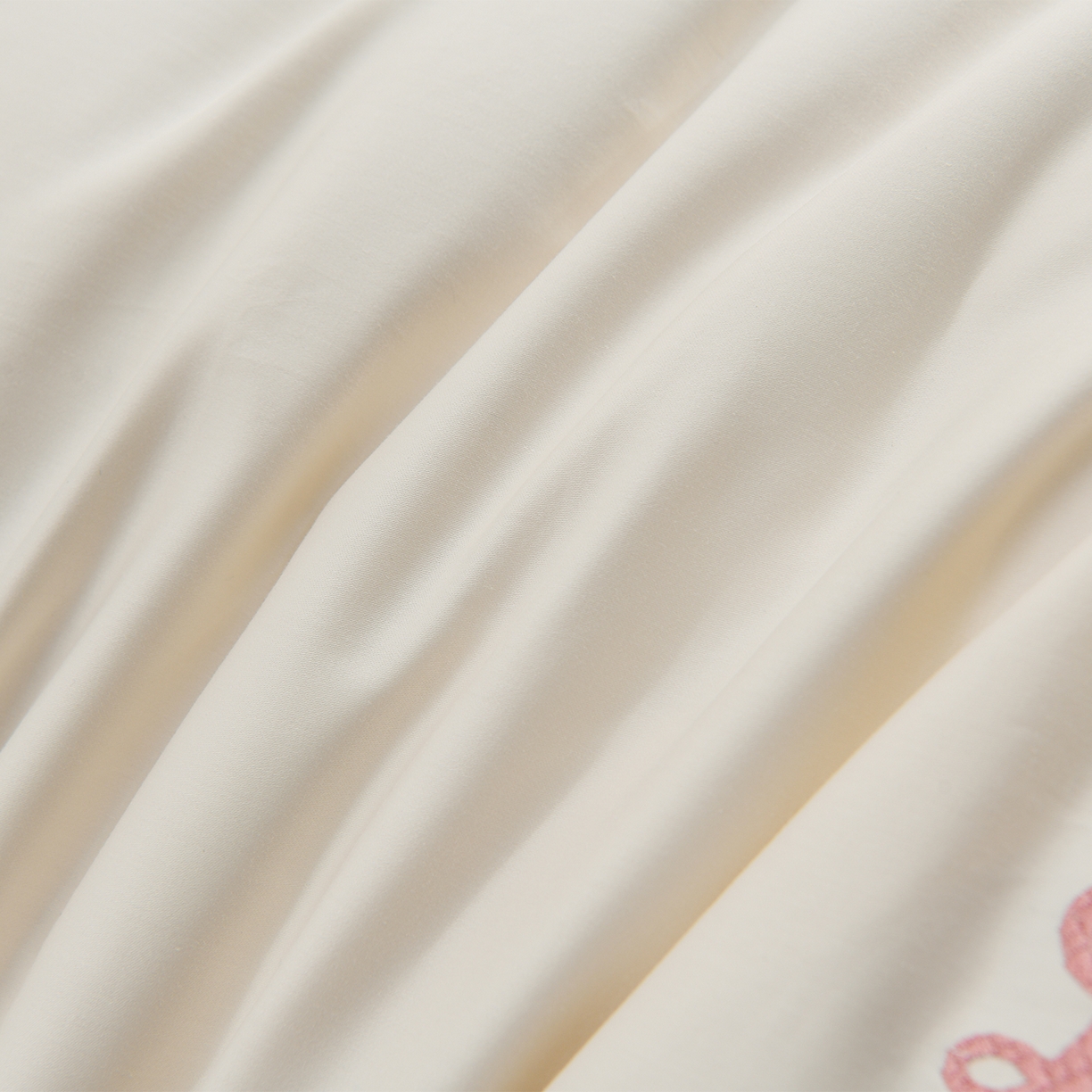 91家纺网 家纺一手货源 找家纺 （总）绒小宣 2025新款13372全棉绣花四件套-梦幻兔