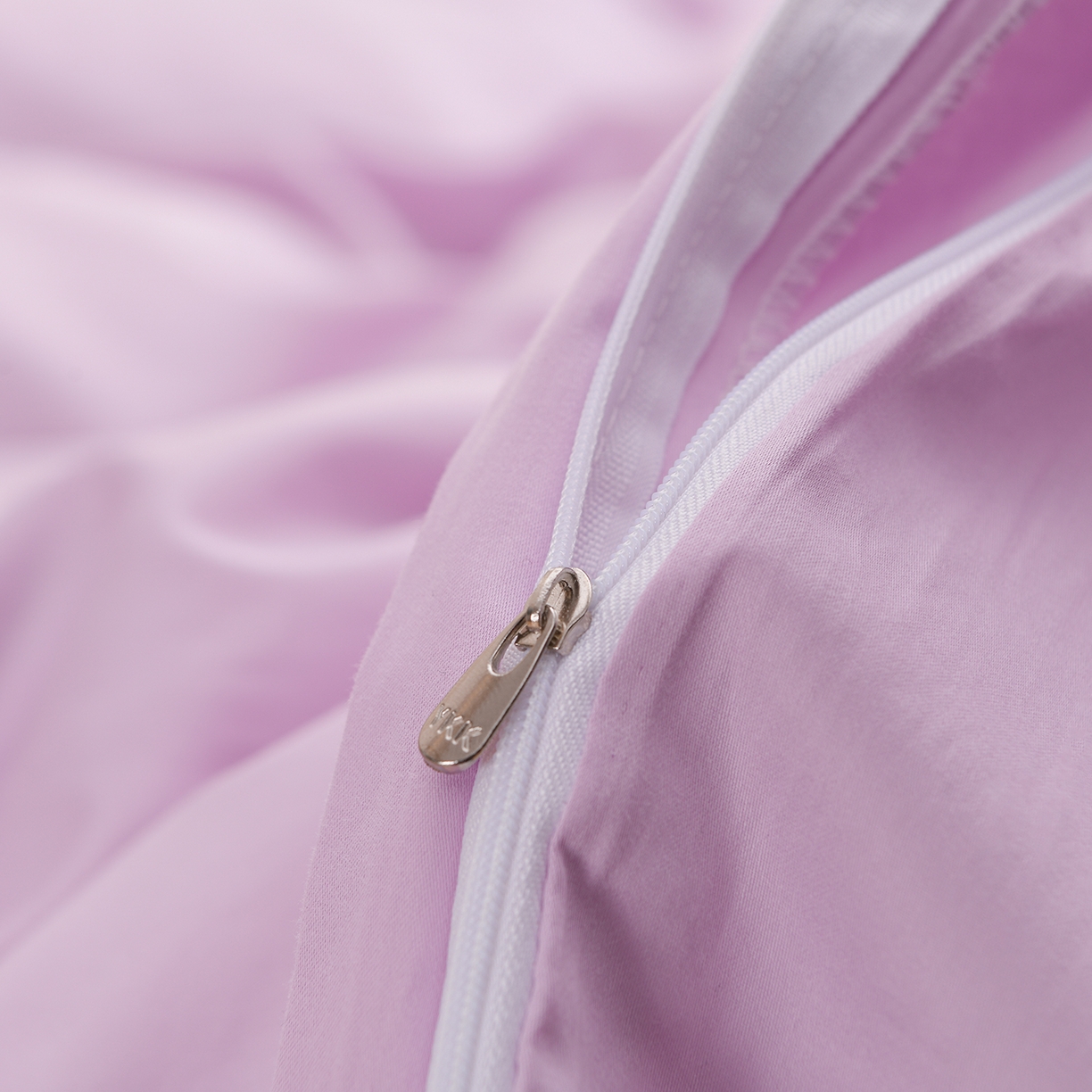 91家纺网 家纺一手货源 找家纺 绒小宣 2025新款13372全棉绣花四件套-梦幻兔 兔熊-紫