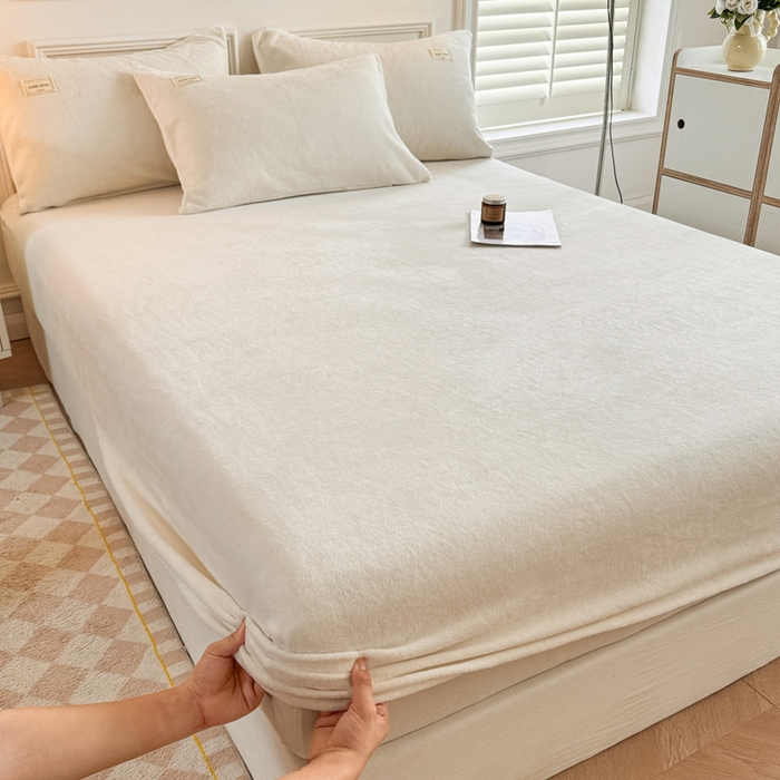 91家纺网 家纺一手货源 找家纺 眠博士 2025新款简约牛奶绒纯色单床笠 牛奶绒床笠-奶白