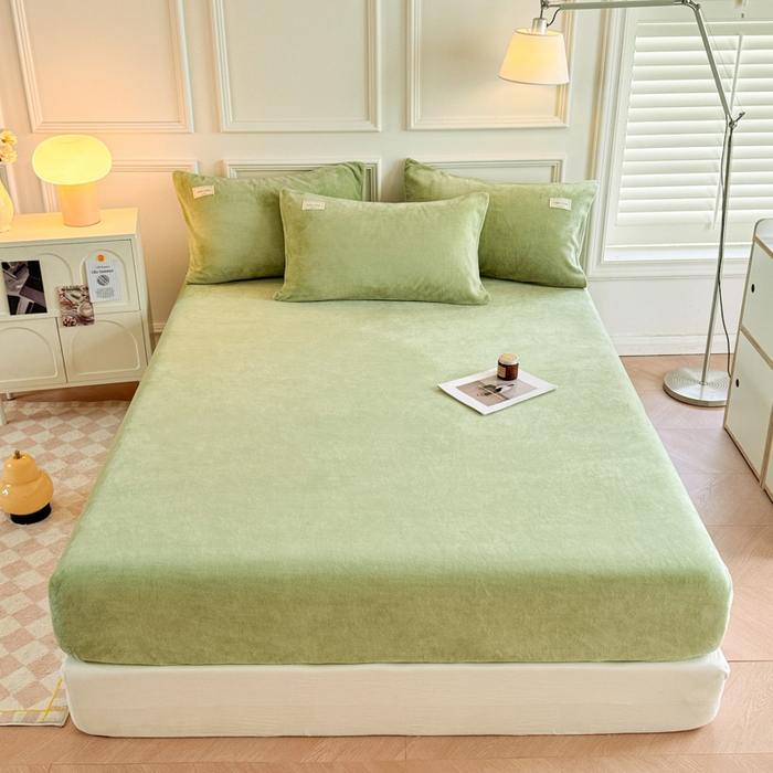 91家纺网 家纺一手货源 找家纺 眠博士 2025新款简约牛奶绒纯色单床笠 牛奶绒床笠-苹果绿