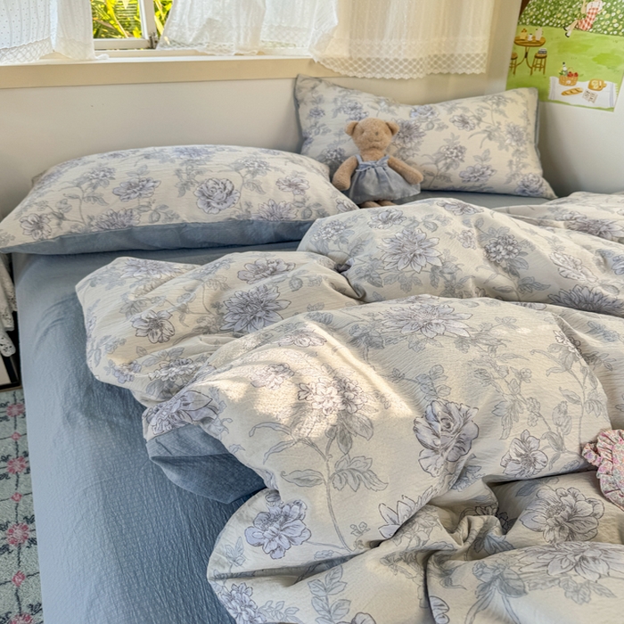 91家纺网 家纺一手货源 找家纺 优兰朵  2025新款超柔云感木棉印花小清新四件套 晨雾汀兰