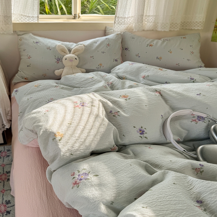 91家纺网 家纺一手货源 找家纺 优兰朵  2025新款超柔云感木棉印花小清新四件套 风信子