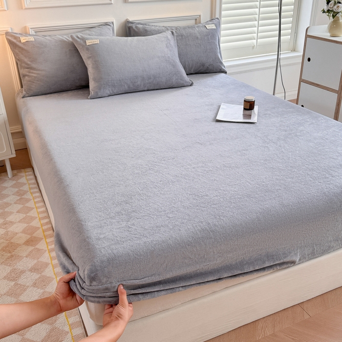 91家纺网 家纺一手货源 找家纺 眠博士 2025新款简约牛奶绒纯色单床笠 牛奶绒床笠-浅灰