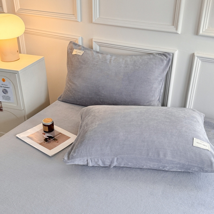 91家纺网 家纺一手货源 找家纺 眠博士 2025新款简约牛奶绒纯色单床笠 牛奶绒床笠-浅灰