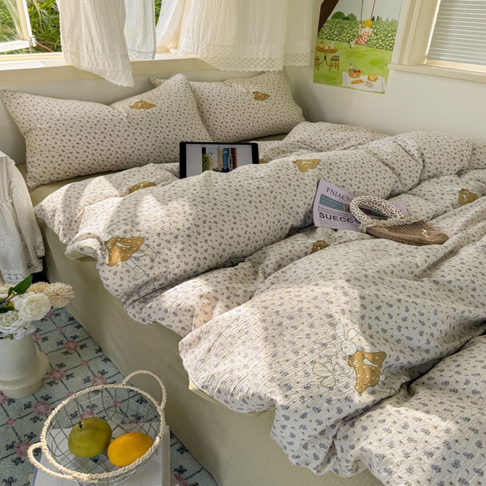 91家纺网 家纺一手货源 找家纺 优兰朵  2025新款超柔云感木棉印花小清新四件套 兔小姐