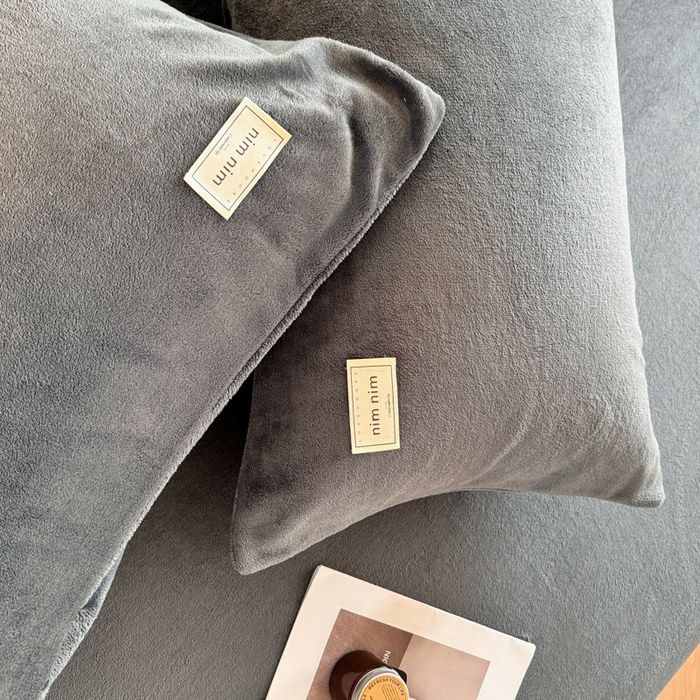 91家纺网 家纺一手货源 找家纺 眠博士 2025新款简约牛奶绒纯色单床笠 牛奶绒床笠-深灰