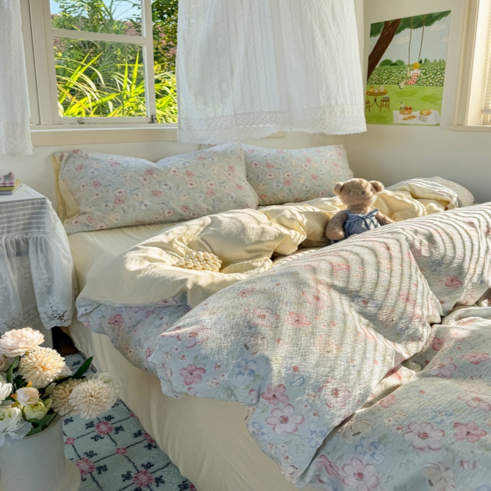 91家纺网 家纺一手货源 找家纺 优兰朵  2025新款超柔云感木棉印花小清新四件套 勿忘我