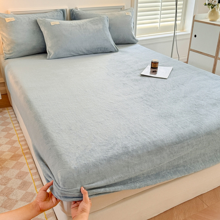 91家纺网 家纺一手货源 找家纺 眠博士 2025新款简约牛奶绒纯色单床笠 牛奶绒床笠-雾霾蓝