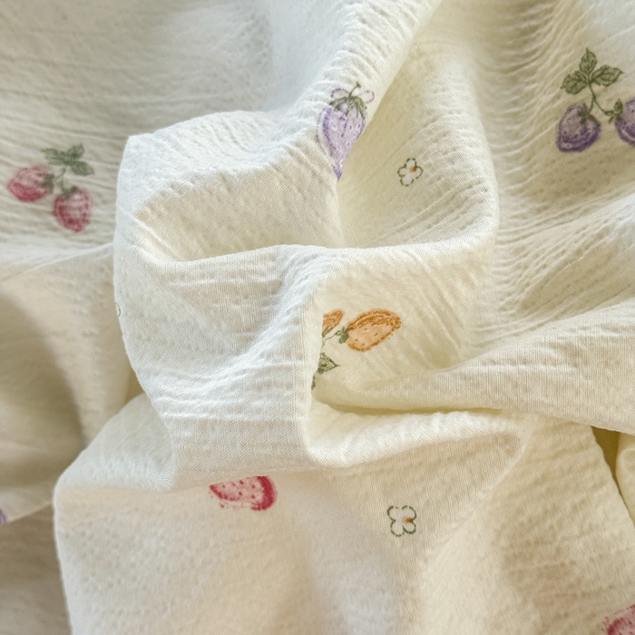 91家纺网 家纺一手货源 找家纺 优兰朵  2025新款超柔云感木棉印花小清新四件套 樱桃草莓