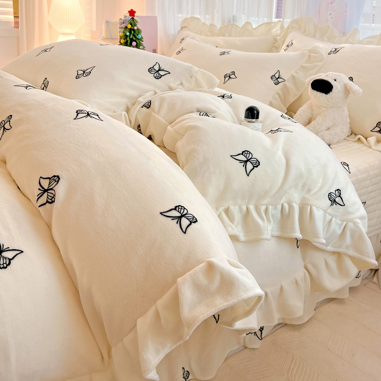 麦朵家居 2025新款10斤重床盖款花边牛奶绒四件套雕花绒法莱绒四件套兔兔绒四件套床三件套 梦蝶-奶白