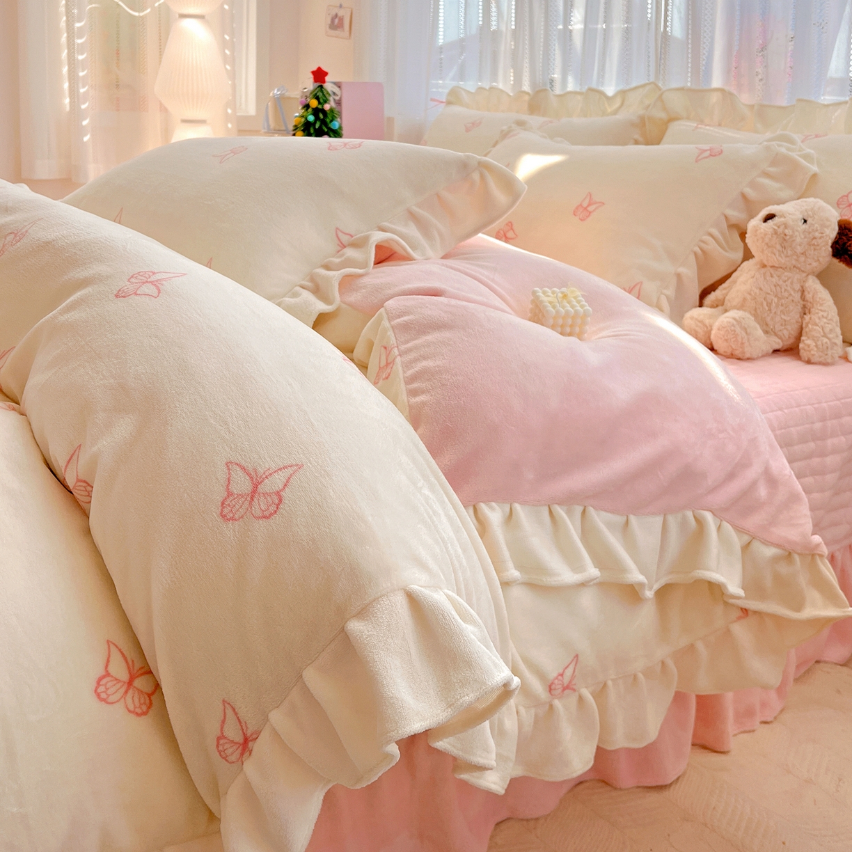 麦朵家居 2025新款10斤重床盖款花边牛奶绒四件套雕花绒法莱绒四件套兔兔绒四件套床三件套 梦蝶-白粉