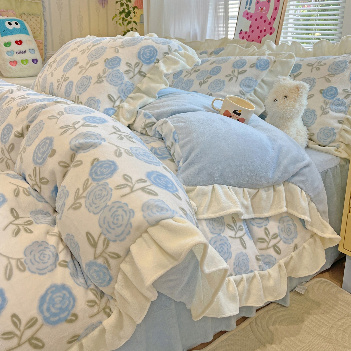 麦朵家居 2025花边款雕花绒立体印花牛奶绒高克重宝宝绒床裙款四件套牛奶绒床笠兔绒三件套 蔷薇-蓝