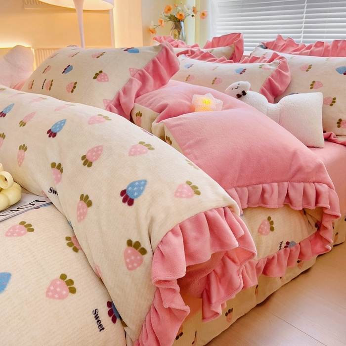 91家纺网 家纺一手货源 找家纺 （总）找底底家纺 2025新款韩版加厚8斤牛奶绒花边四件套（日发50套优惠10元一套）