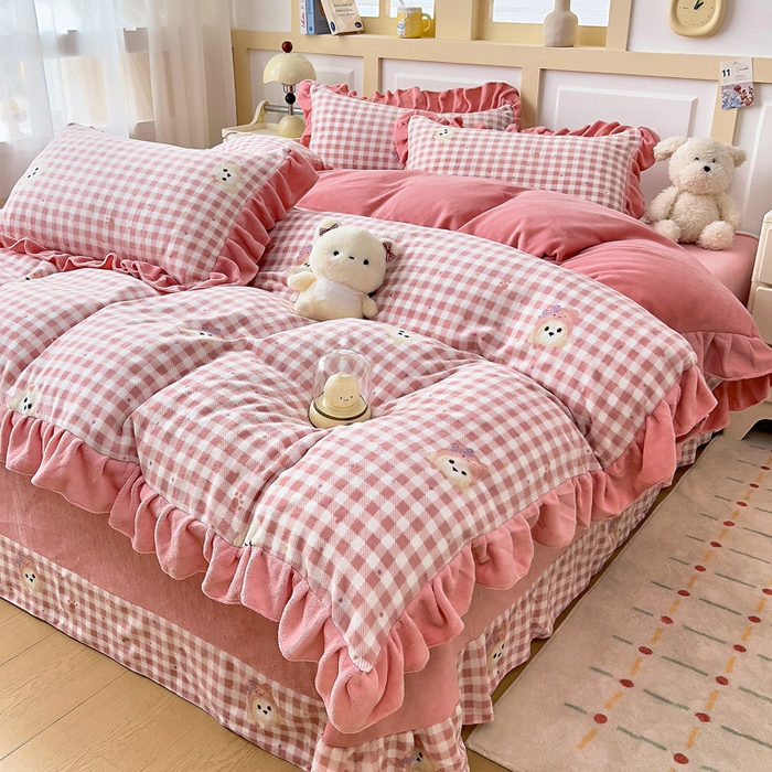 91家纺网 家纺一手货源 找家纺 找底底家纺 2025新款韩版加厚8斤牛奶绒花边四件套（日发50套优惠10元一套） 波点狗