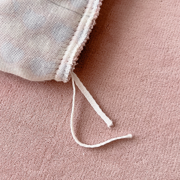 91家纺网 家纺一手货源 找家纺 找底底家纺 2025新款韩版加厚8斤牛奶绒花边四件套（日发50套优惠10元一套） 粉蝶语