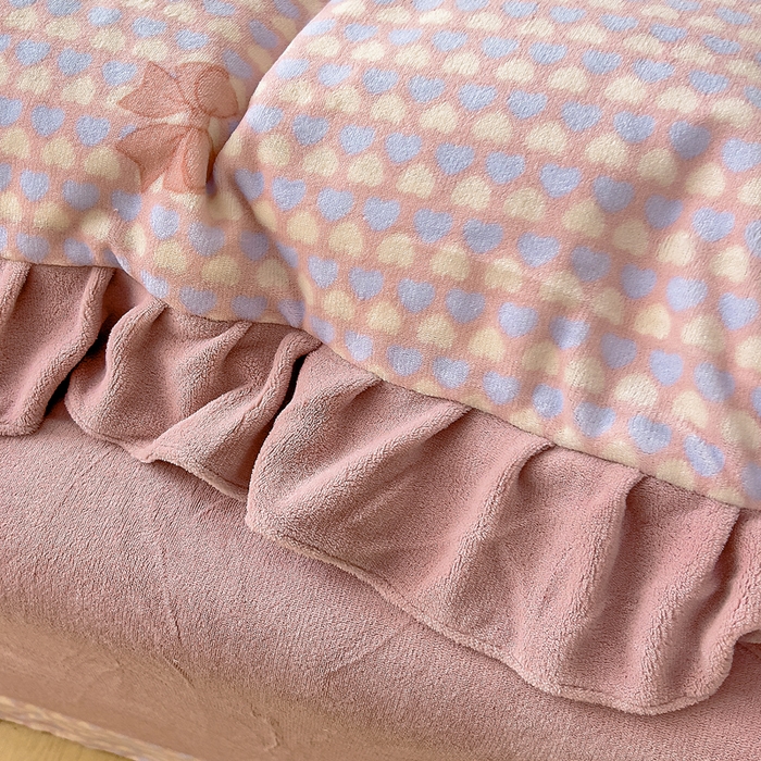 91家纺网 家纺一手货源 找家纺 找底底家纺 2025新款韩版加厚8斤牛奶绒花边四件套（日发50套优惠10元一套） 粉蝶语