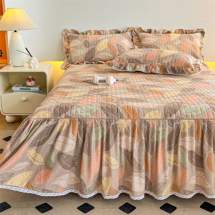 91家纺网 家纺一手货源 找家纺 缦彩 2025新款全棉加厚夹棉磨毛纯棉床裙套件公主风印花防滑床罩四件套-夹棉款 春熙-咖