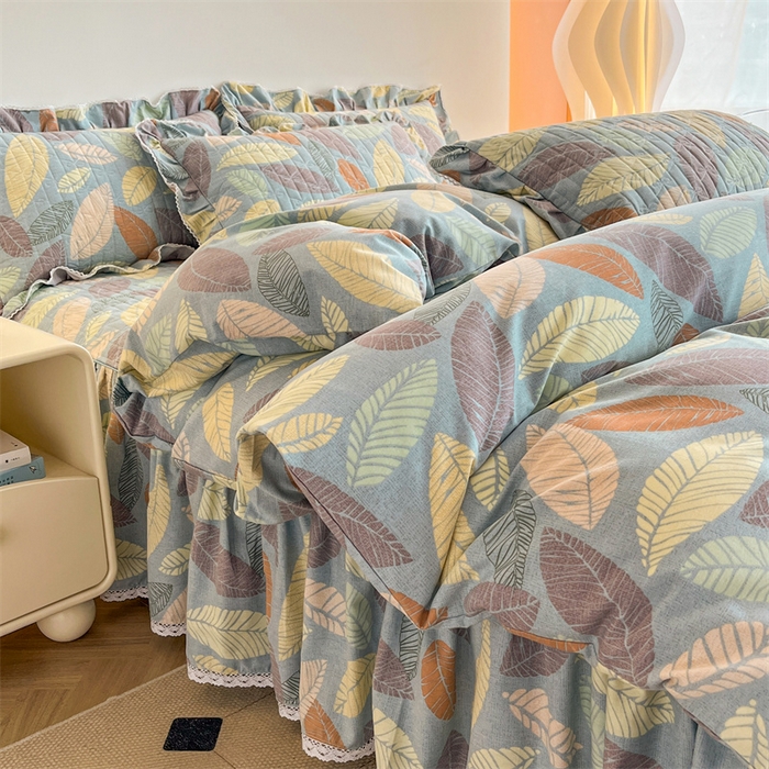 91家纺网 家纺一手货源 找家纺 缦彩 2025新款全棉加厚夹棉磨毛纯棉床裙套件公主风印花防滑床罩四件套-夹棉款 春熙-蓝