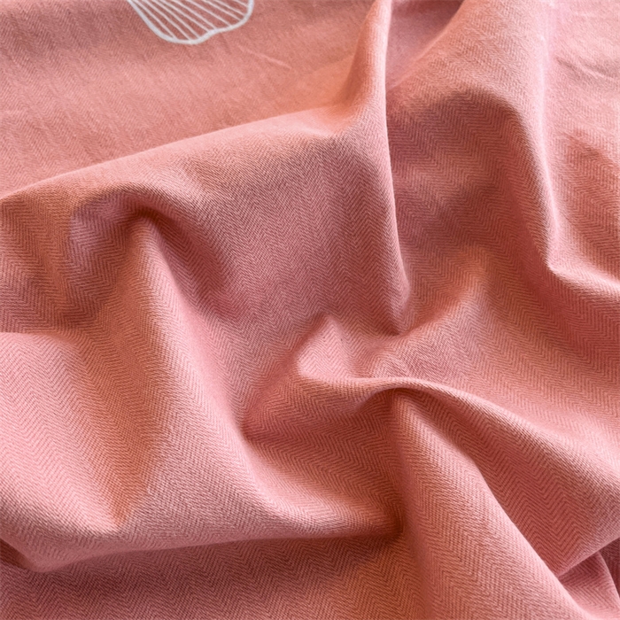 91家纺网 家纺一手货源 找家纺 缦彩 2025新款全棉加厚夹棉磨毛纯棉床裙套件公主风印花防滑床罩四件套-夹棉款 风中倩影-豆沙