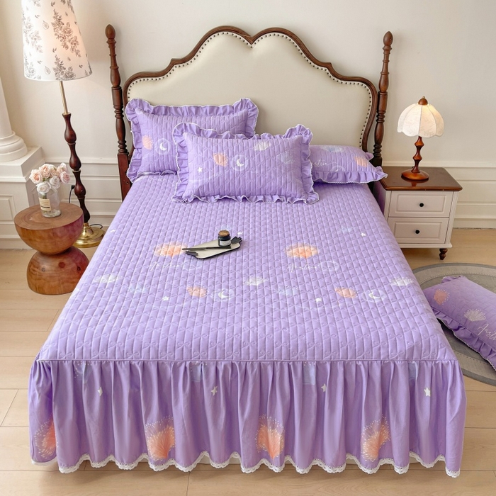 91家纺网 家纺一手货源 找家纺 缦彩 2025新款全棉加厚夹棉磨毛纯棉床裙套件公主风印花防滑床罩四件套-夹棉款 花信光夕紫
