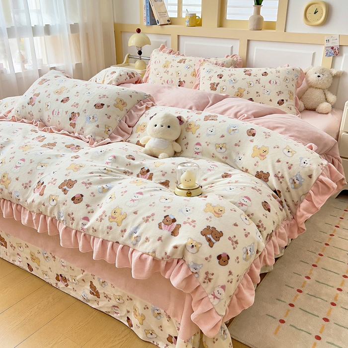 91家纺网 家纺一手货源 找家纺 找底底家纺 2025新款韩版加厚8斤牛奶绒花边四件套（日发50套优惠10元一套） 萌宠粉甜窝