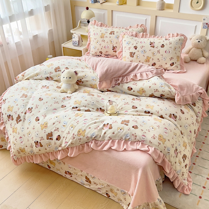 91家纺网 家纺一手货源 找家纺 找底底家纺 2025新款韩版加厚8斤牛奶绒花边四件套（日发50套优惠10元一套） 萌宠粉甜窝