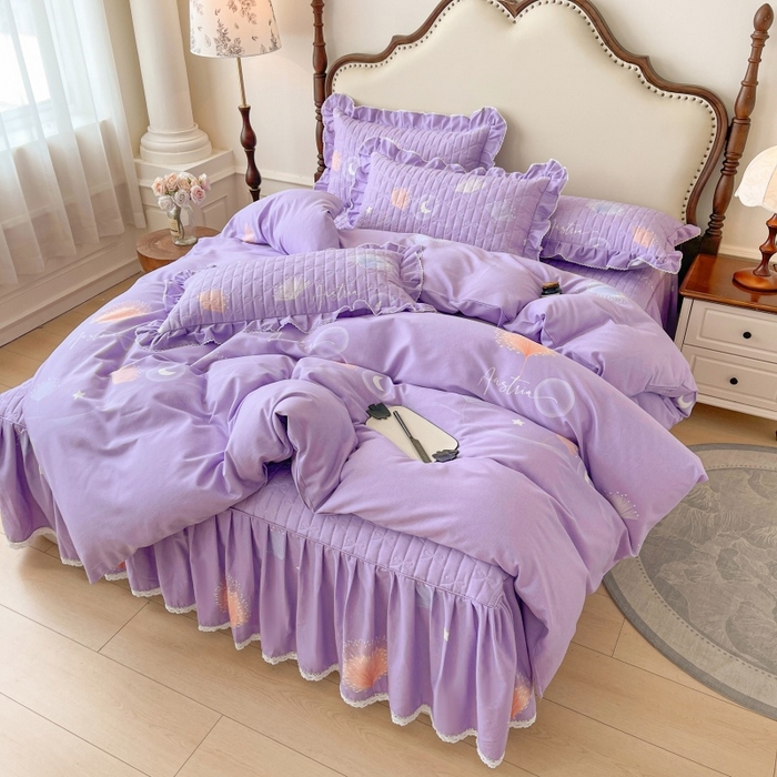 91家纺网 家纺一手货源 找家纺 缦彩 2025新款全棉加厚夹棉磨毛纯棉床裙套件公主风印花防滑床罩四件套-夹棉款 花信光夕紫
