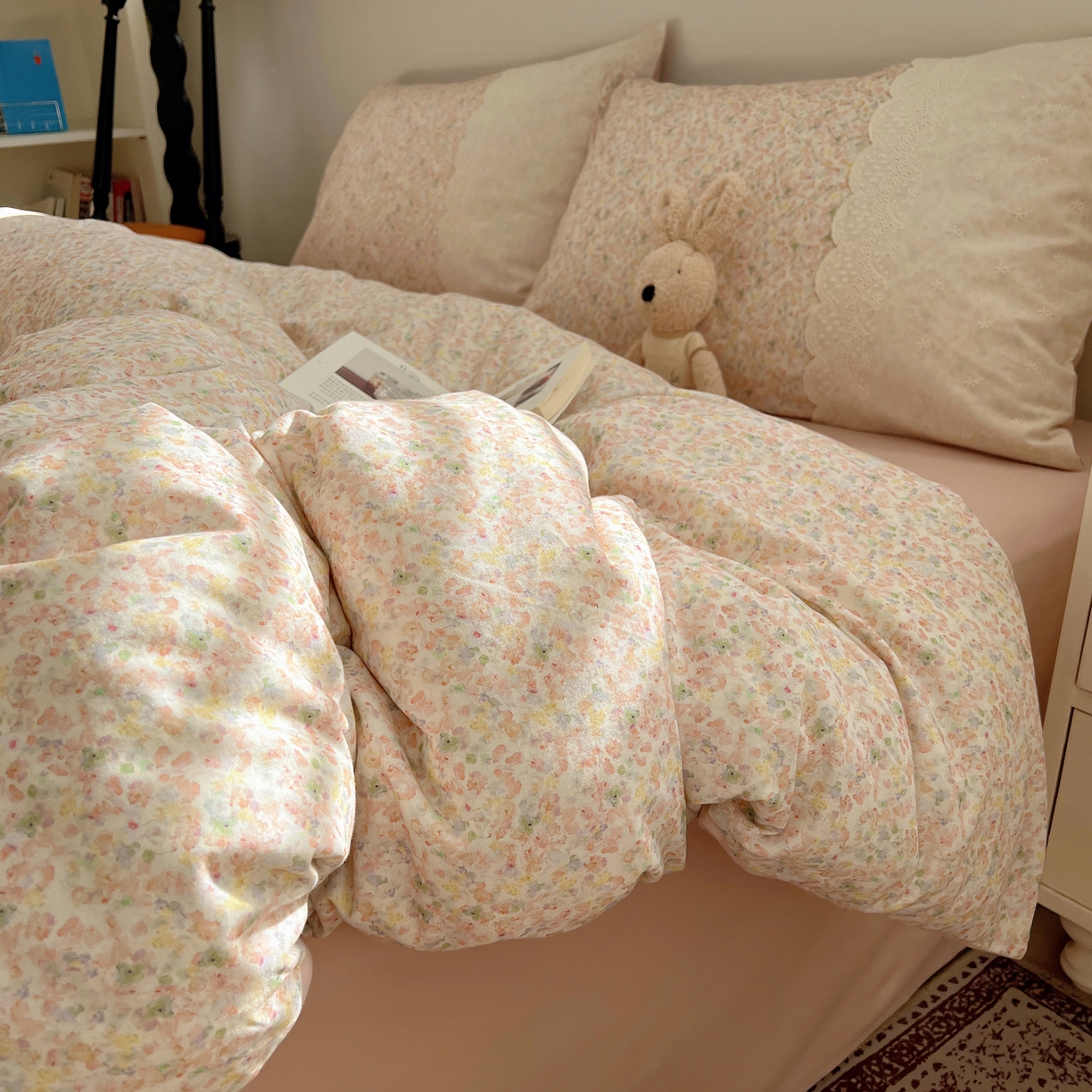 91家纺网 家纺一手货源 找家纺 （总）XIWEN-希文家纺 2025新款全棉淑女花边数码印花磨毛四件套