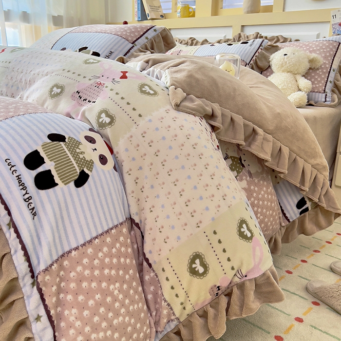 找底底家纺 2025新款韩版加厚8斤牛奶绒花边四件套（日发50套优惠10元一套） 拼块小熊猫