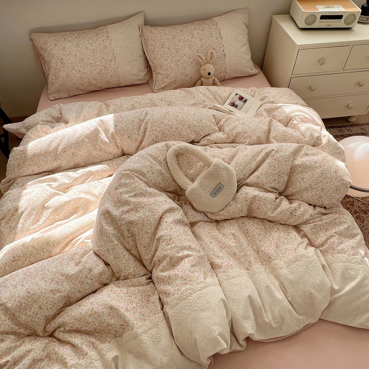 91家纺网 家纺一手货源 找家纺 （总）XIWEN-希文家纺 2025新款全棉淑女花边数码印花磨毛四件套