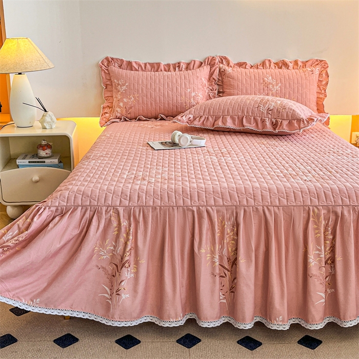 91家纺网 家纺一手货源 找家纺 缦彩 2025新款全棉加厚夹棉磨毛纯棉床裙套件公主风印花防滑床罩四件套-夹棉款 抒情花季-粉