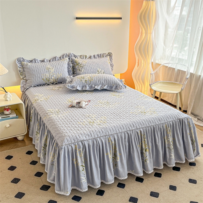 91家纺网 家纺一手货源 找家纺 缦彩 2025新款全棉加厚夹棉磨毛纯棉床裙套件公主风印花防滑床罩四件套-夹棉款 抒情花季-灰