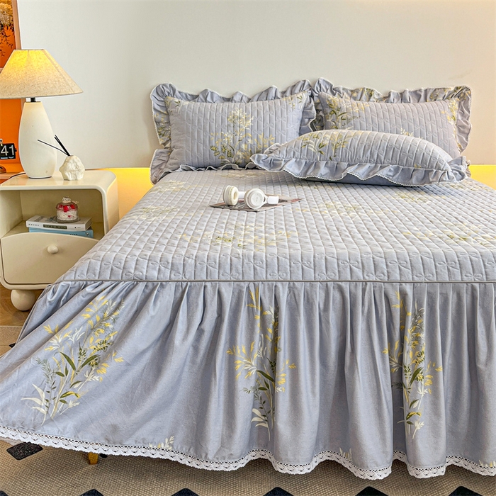 91家纺网 家纺一手货源 找家纺 缦彩 2025新款全棉加厚夹棉磨毛纯棉床裙套件公主风印花防滑床罩四件套-夹棉款 抒情花季-灰