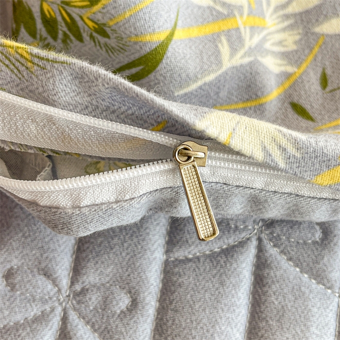 91家纺网 家纺一手货源 找家纺 缦彩 2025新款全棉加厚夹棉磨毛纯棉床裙套件公主风印花防滑床罩四件套-夹棉款 抒情花季-灰