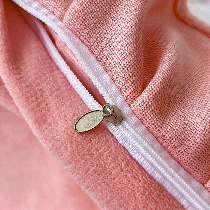 91家纺网 家纺一手货源 找家纺 找底底家纺 2025新款韩版加厚8斤牛奶绒花边四件套（日发50套优惠10元一套） 小樱格子