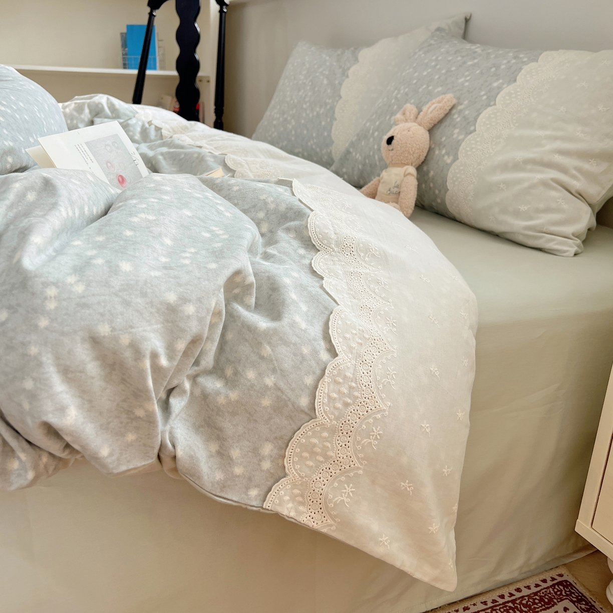 91家纺网 家纺一手货源 找家纺 （总）XIWEN-希文家纺 2025新款全棉淑女花边数码印花磨毛四件套