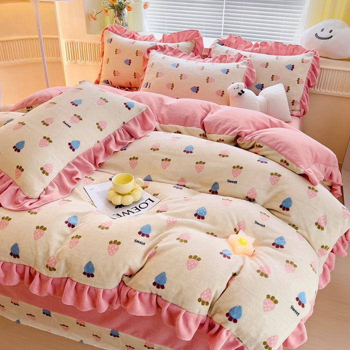 91家纺网 家纺一手货源 找家纺 找底底家纺 2025新款韩版加厚8斤牛奶绒花边四件套（日发50套优惠10元一套） 小萝卜