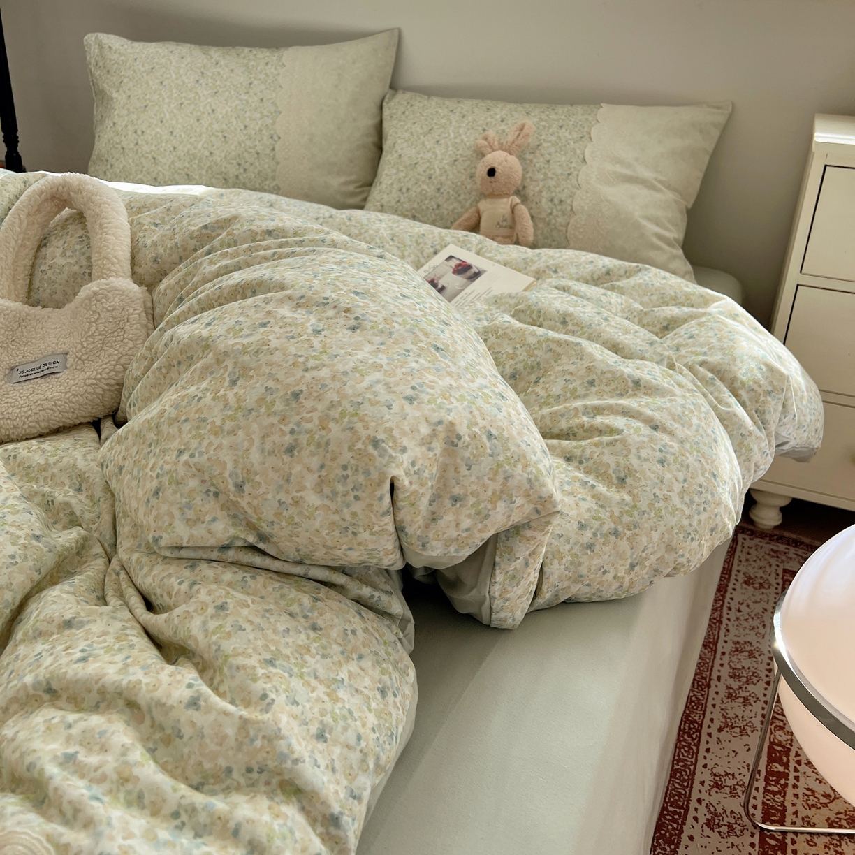 91家纺网 家纺一手货源 找家纺 XIWEN-希文家纺 2025新款全棉淑女花边数码印花磨毛四件套 妃子笑-绿