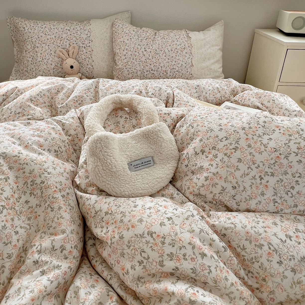 91家纺网 家纺一手货源 找家纺 XIWEN-希文家纺 2025新款全棉淑女花边数码印花磨毛四件套 浪漫人生-米