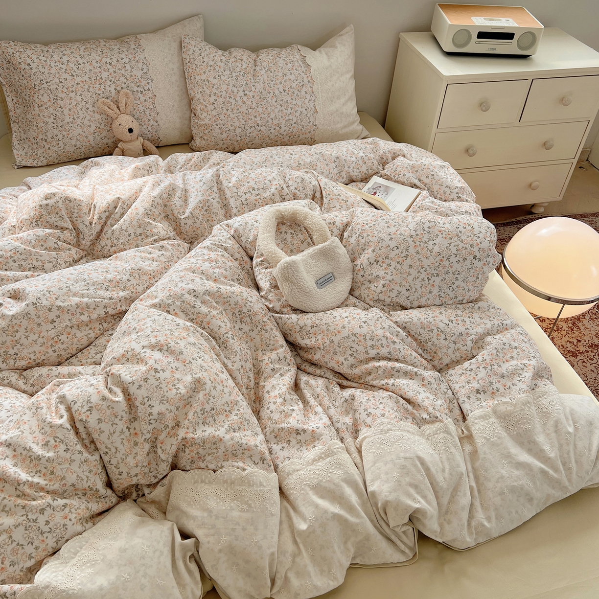 91家纺网 家纺一手货源 找家纺 XIWEN-希文家纺 2025新款全棉淑女花边数码印花磨毛四件套 浪漫人生-米