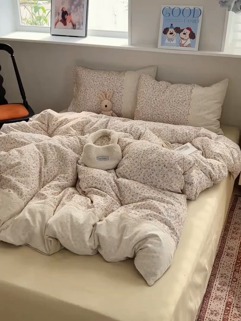 91家纺网 家纺一手货源 找家纺 XIWEN-希文家纺 2025新款全棉淑女花边数码印花磨毛四件套 浪漫人生-米