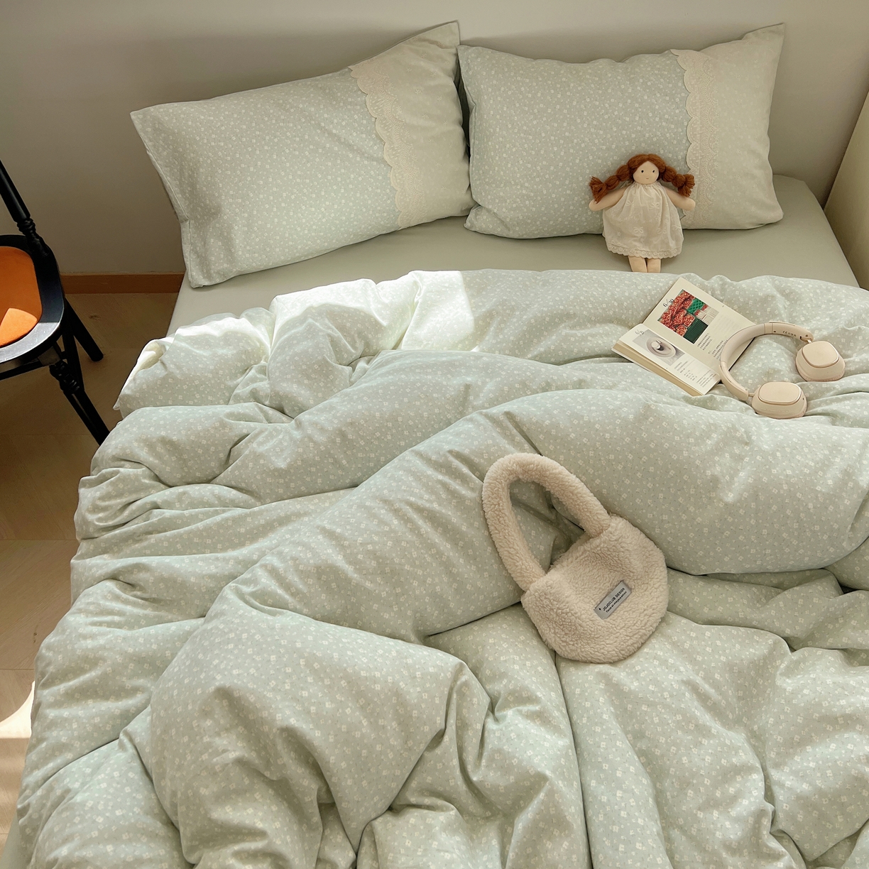 91家纺网 家纺一手货源 找家纺 XIWEN-希文家纺 2025新款全棉淑女花边数码印花磨毛四件套 小确幸-绿