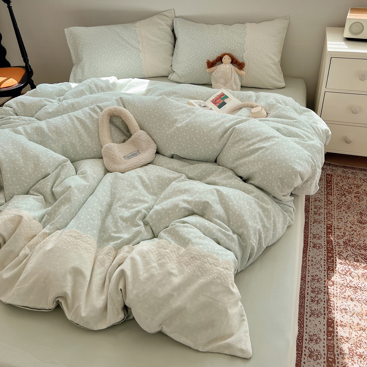 91家纺网 家纺一手货源 找家纺 XIWEN-希文家纺 2025新款全棉淑女花边数码印花磨毛四件套 小确幸-绿