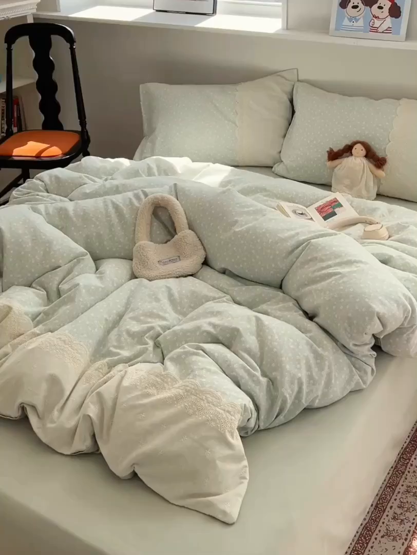 91家纺网 家纺一手货源 找家纺 XIWEN-希文家纺 2025新款全棉淑女花边数码印花磨毛四件套 小确幸-绿