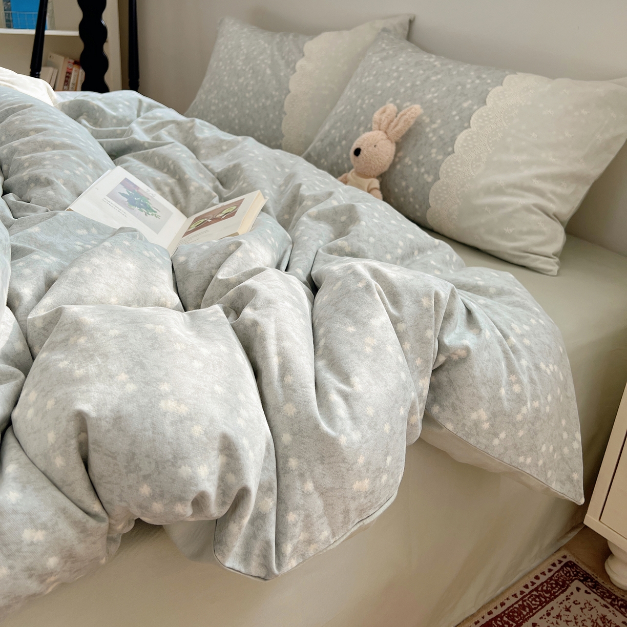 91家纺网 家纺一手货源 找家纺 XIWEN-希文家纺 2025新款全棉淑女花边数码印花磨毛四件套 星愿-绿