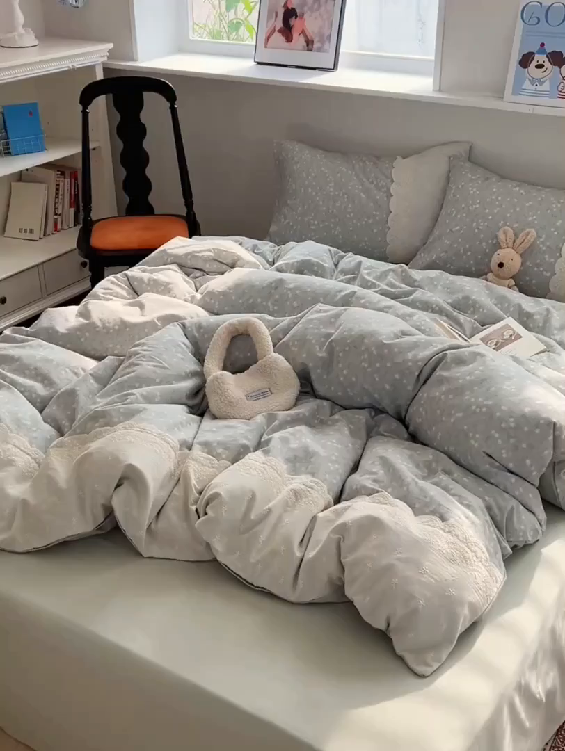 91家纺网 家纺一手货源 找家纺 XIWEN-希文家纺 2025新款全棉淑女花边数码印花磨毛四件套 星愿-绿