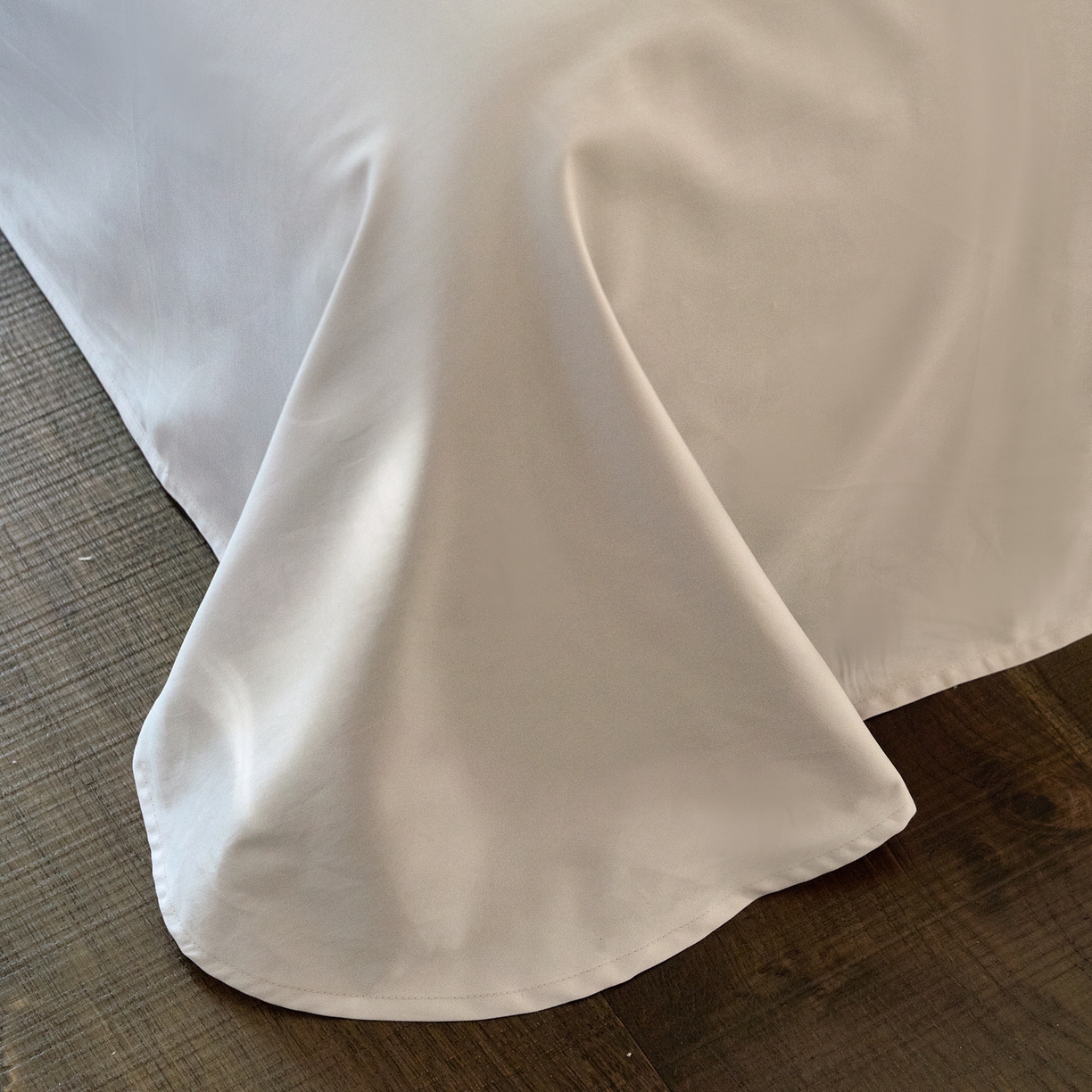 91家纺网 家纺一手货源 找家纺 FORTWO家纺原创设计（FOR TWO家纺） 2025新款50全棉纯棉数码磨毛印花四件套-场景一 枫林晚