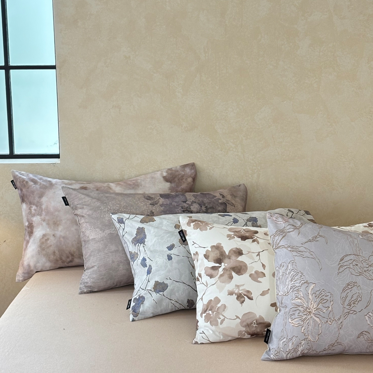 91家纺网 家纺一手货源 找家纺 （总）FORTWO家纺原创设计（FOR TWO家纺） 2025新款50全棉纯棉数码磨毛印花四件套-场景二