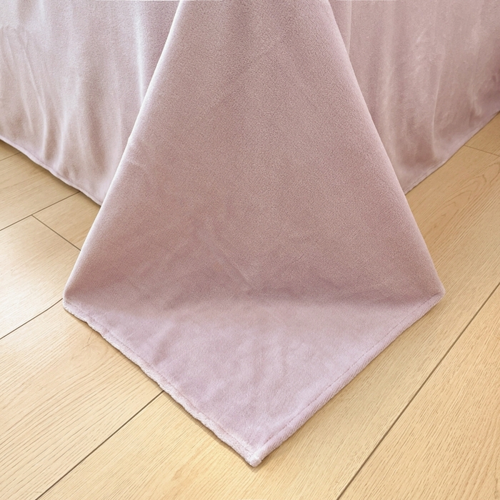 91家纺网 家纺一手货源 找家纺 三朵家纺 2025新款三丽鸥印花牛奶绒四件套 爱心凯蒂