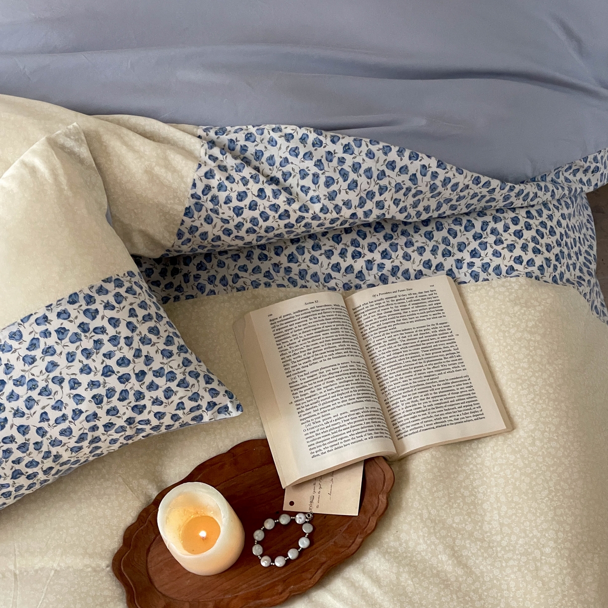 91家纺网 家纺一手货源 找家纺 FORTWO家纺原创设计（FOR TWO家纺） 2025新款全棉纯棉百家布水洗棉印花绣花拼接款四件套 蓝茉莉